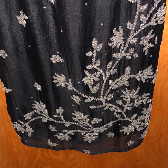 Hand- beaded dress - Picture 2 of 6